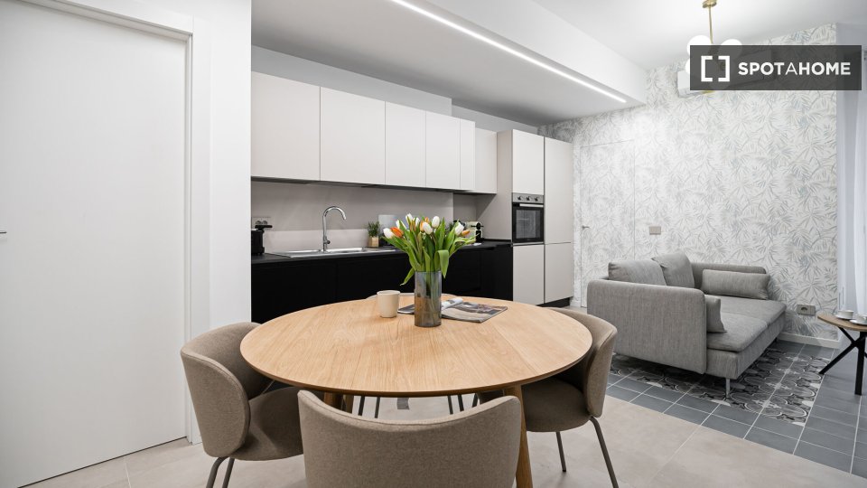 Apartment Milan, 4 beds, 125m² — photo 17