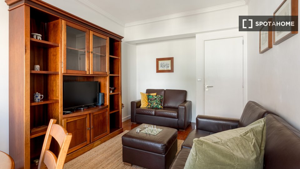 Apartment Lisbon, 2 beds — photo 2