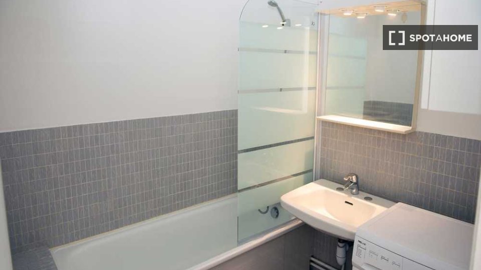 Double room Paris, 4 beds, 90m² — photo 9