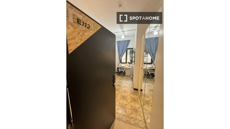 Double room Madrid, 20 beds, 5000m² — photo 18