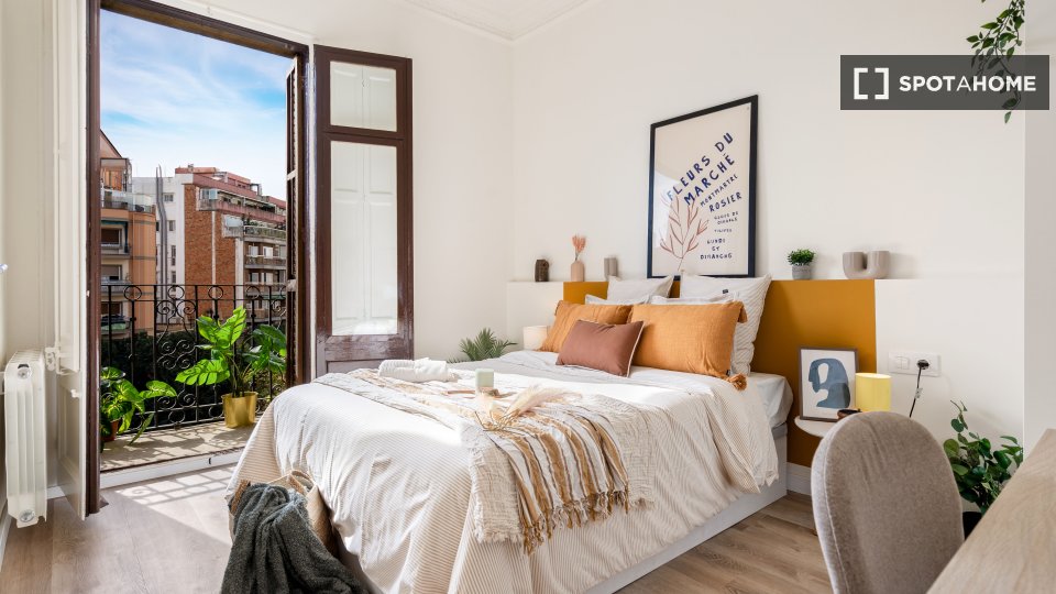 Double room Barcelona, 5 beds, 100m² — photo 47