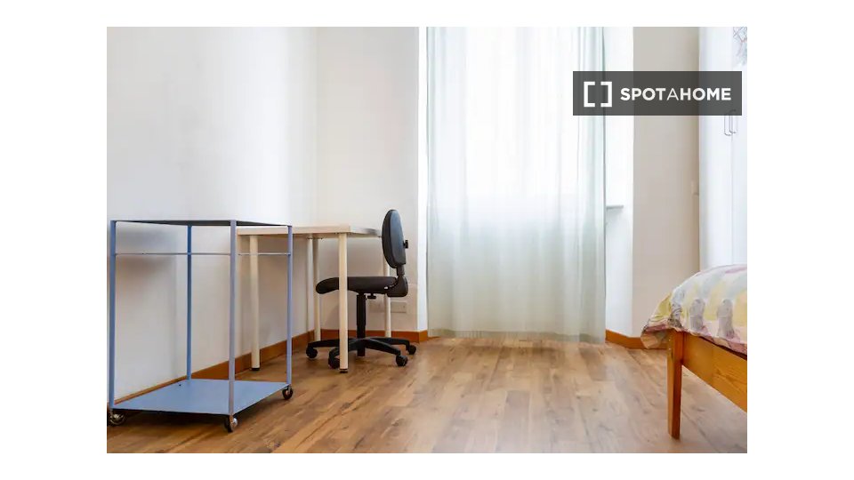 Double room Milan, 2 beds — photo 10