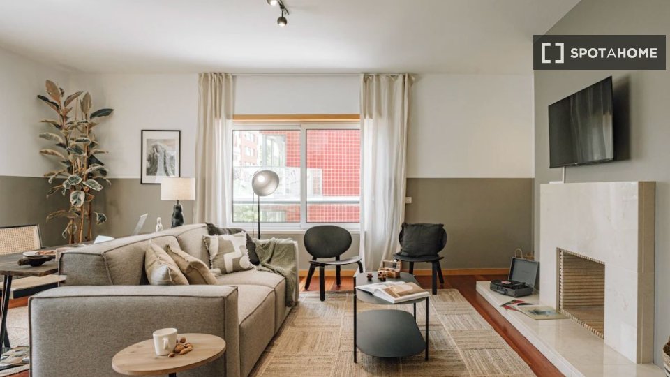 Apartment Lisbon, 3 beds — photo 18