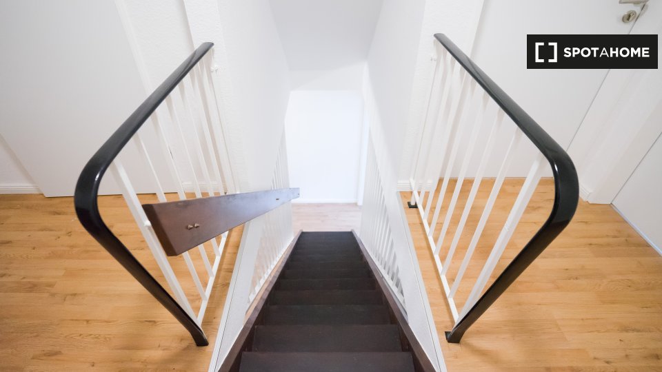 Double room Dusseldorf, 4 beds — photo 1