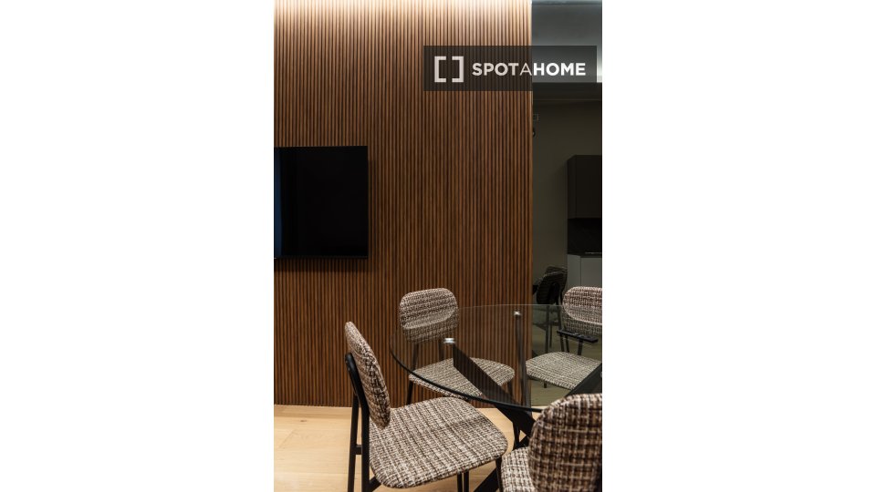 Apartment Milan, 2 beds, 56m² — photo 15
