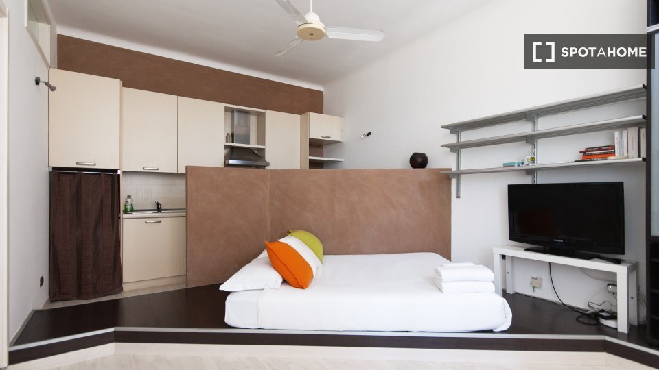 Apartment mono Milan — photo 1
