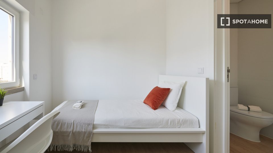 Double room Lisbon, 7 beds — photo 3