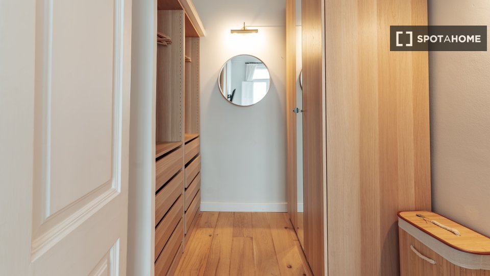 Apartment Barcelona, 1 bed, 62m² — photo 11