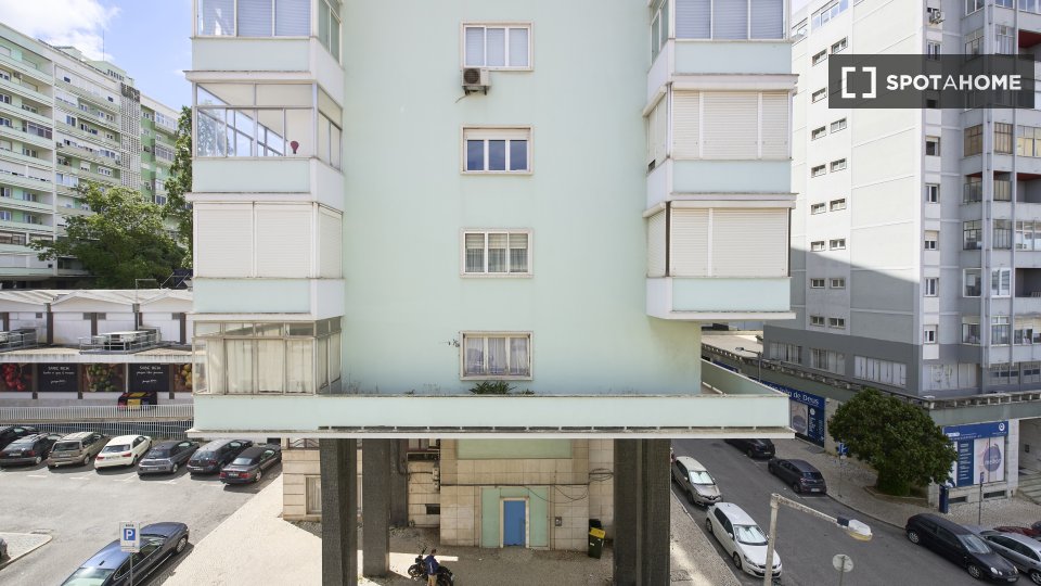 Double room Lisbon, 6 beds — photo 4