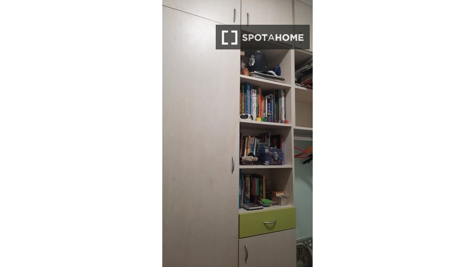 Double room Barcelona, 2 beds, 65m² — photo 13