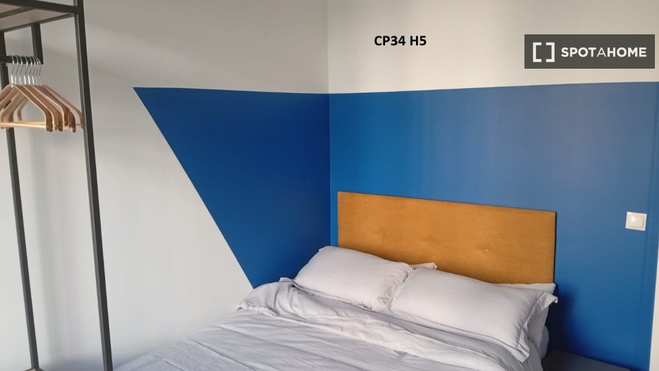 Double room Madrid, 8 beds — photo 7
