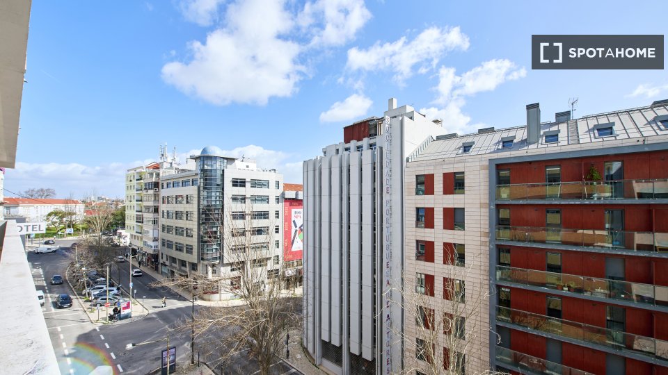 Double room Lisbon, 9 beds, 160m² — photo 19