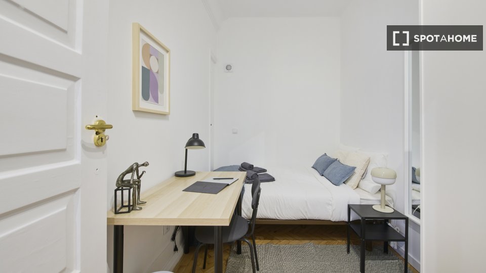 Double room Lisbon, 10 beds — photo 11