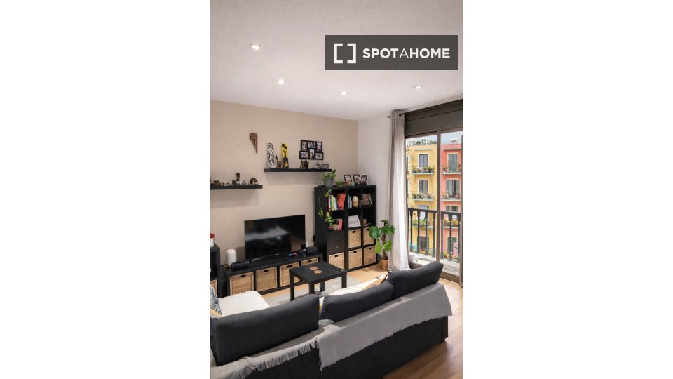 Double room Barcelona, 2 beds, 77m² — photo 7