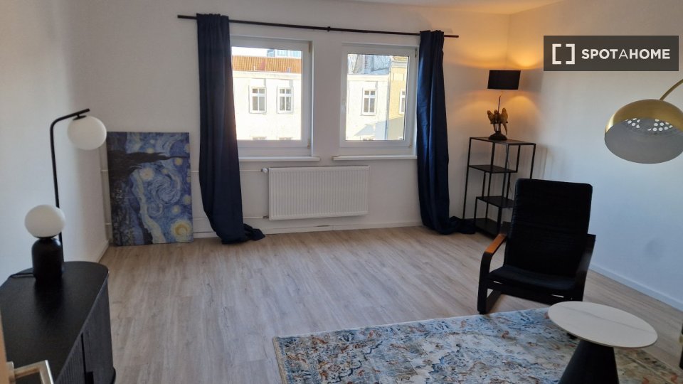 Apartment Berlin, 3 beds, 86m² — photo 1