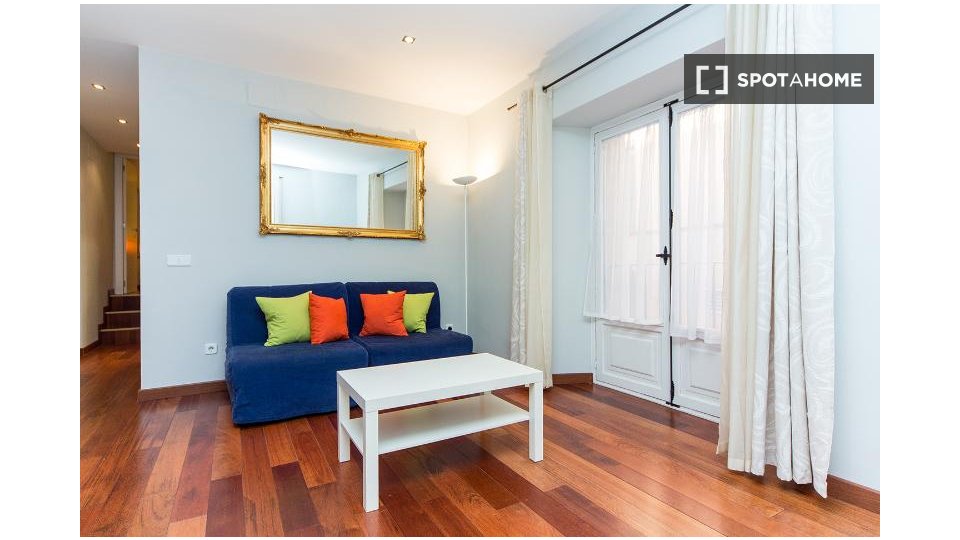 Apartment Madrid, 1 bed, 55m² — photo 1