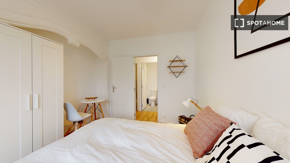 Double room Paris, 11 beds — photo 9