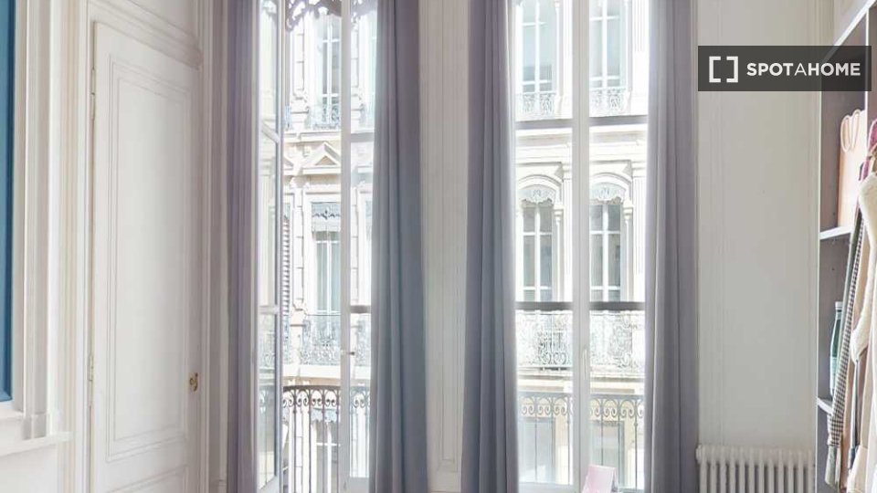 Camera doppia Lione, 4 camere, 110m² — foto 10