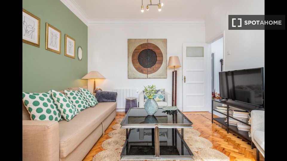 Apartment Lisbon, 4 beds — photo 14