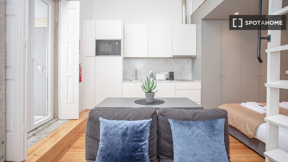 Apartment mono Porto, 60m² — photo 2