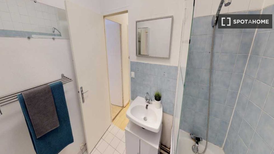 Double room Lyon, 4 beds, 80m² — photo 6
