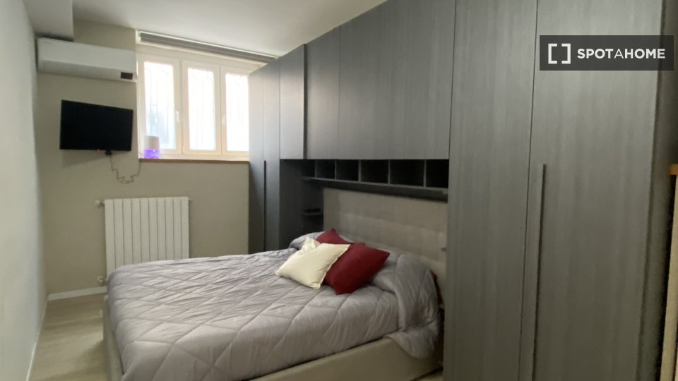 Apartment Milan, 1 bed — photo 13