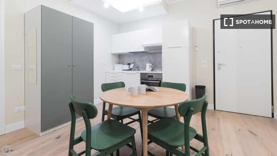 Apartment Milan, 1 bed, 37m² — photo 8