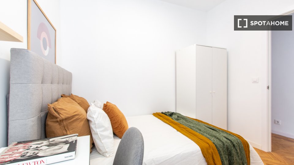 Double room Madrid, 7 beds — photo 16