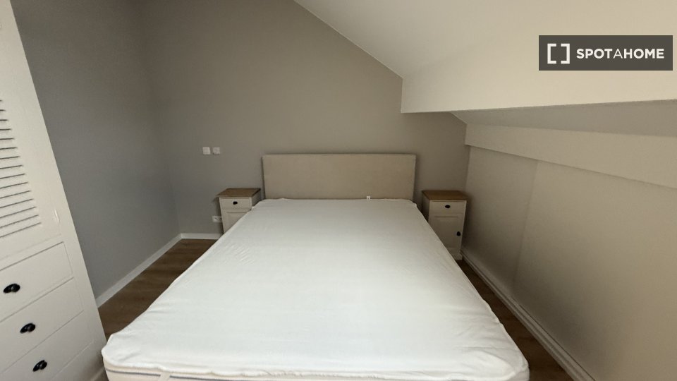 Double room Brussels, 4 beds, 50m² — photo 2