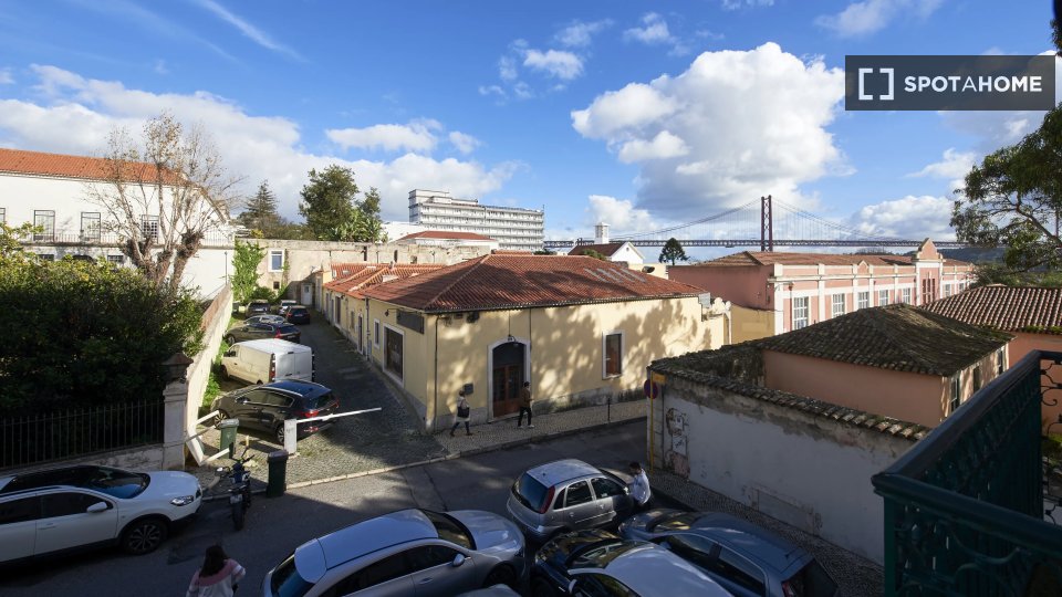 Double room Lisbon, 7 beds — photo 16