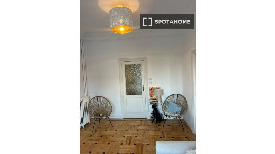 Double room Madrid, 4 beds, 200m² — photo 1