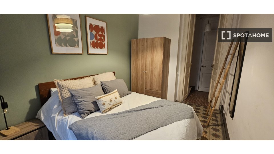 Double room Barcelona, 7 beds, 180m² — photo 16