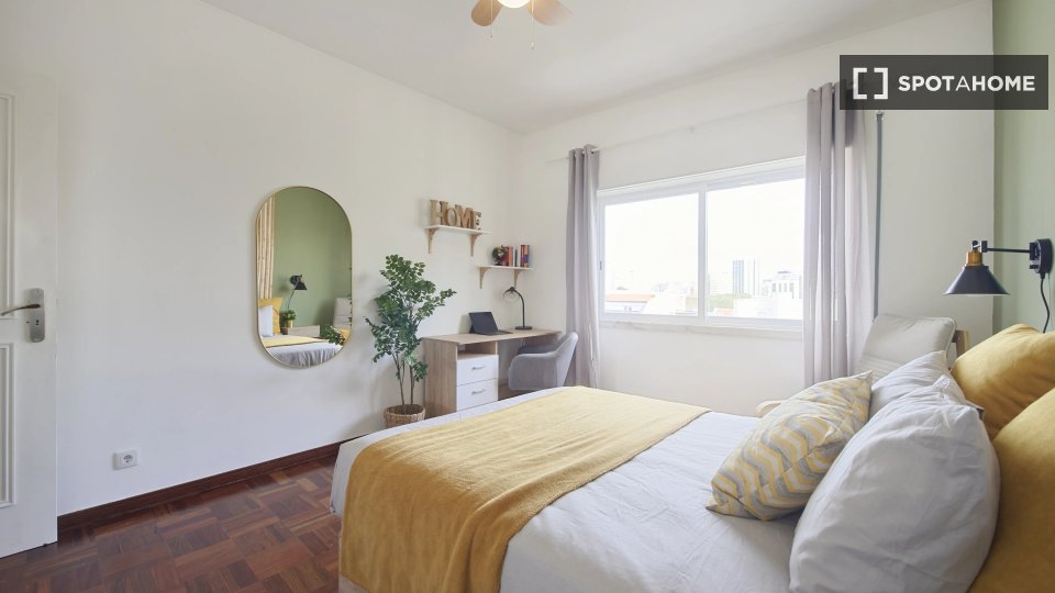 Double room Lisbon, 7 beds — photo 3