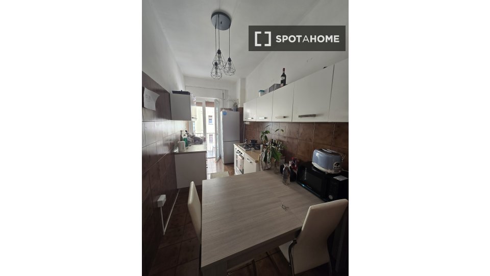 Double room Rome, 1 bed, 90m² — photo 18