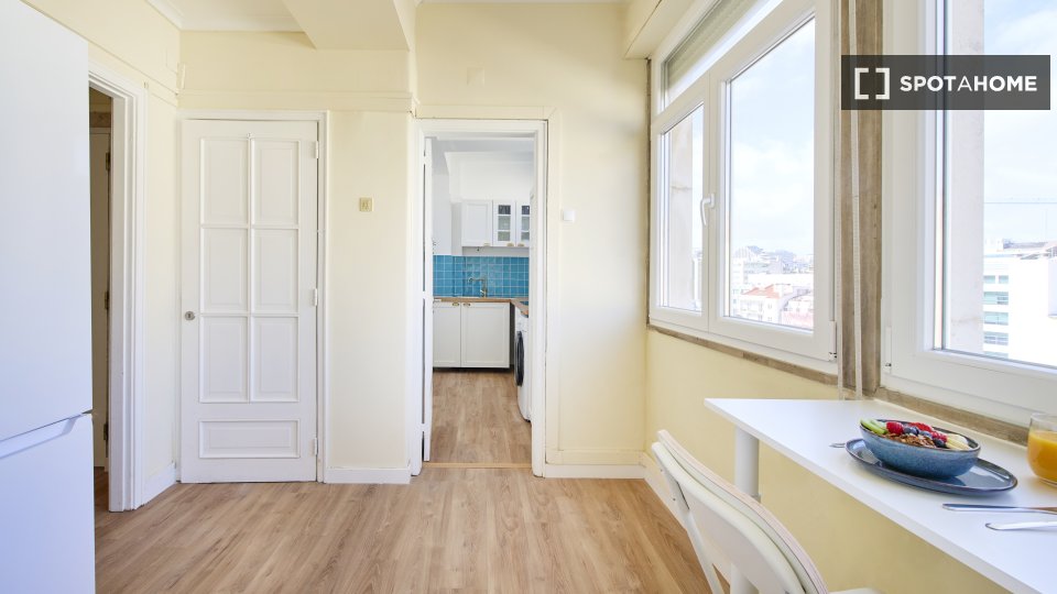 Double room Lisbon, 9 beds, 160m² — photo 34