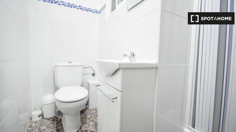 Double room Valencia, 4 beds, 95m² — photo 15