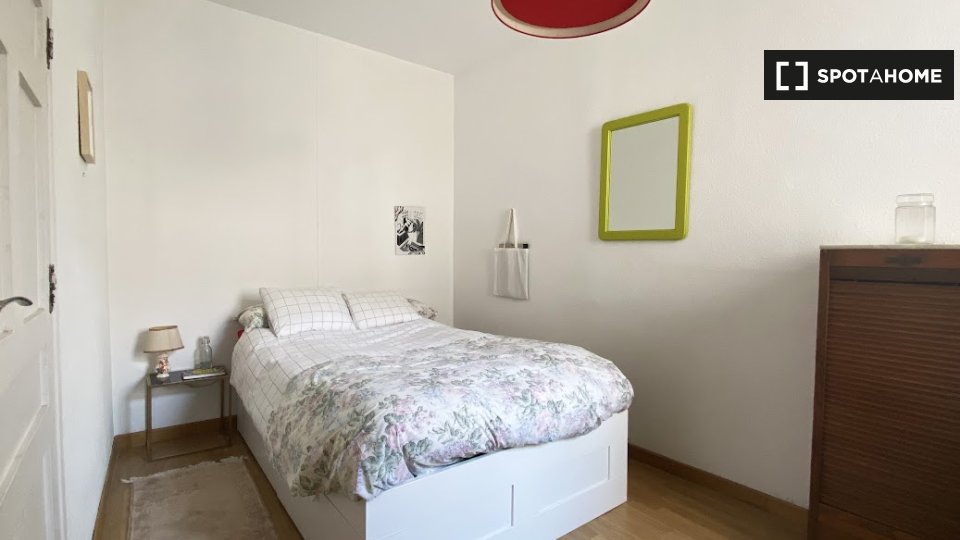 Double room Madrid, 3 beds — photo 2