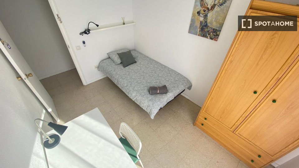 Double room Madrid, 5 beds — photo 16