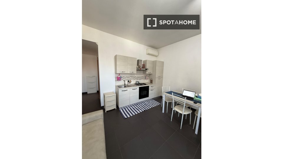 Apartment Rome, 1 bed — photo 8