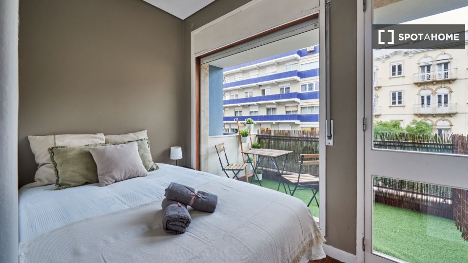 Double room Lisbon, 10 beds — photo 32