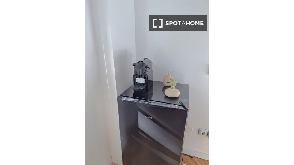 Double room Madrid, 6 beds — photo 5