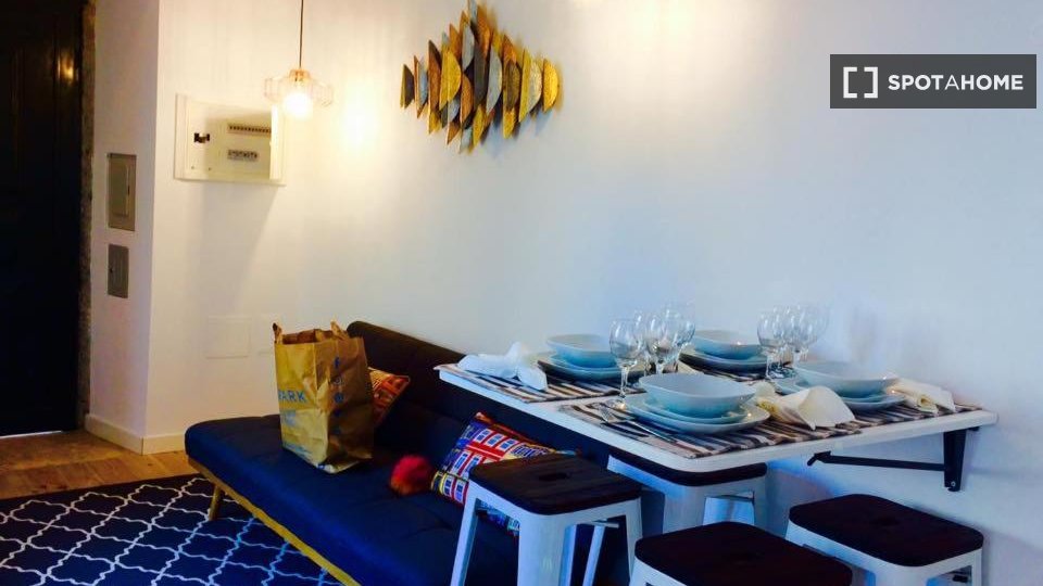 Apartment Lisbon, 2 beds — photo 17