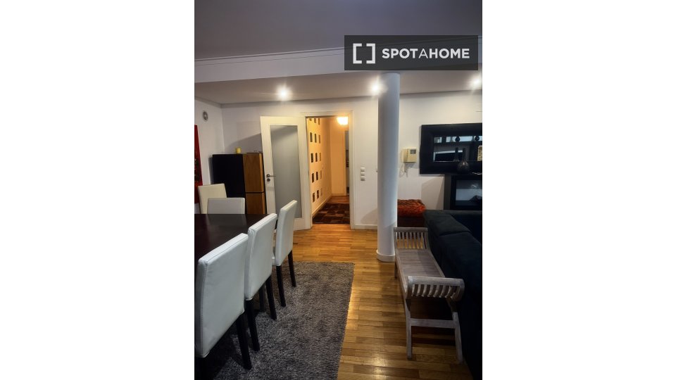 Apartment Lisbon, 3 beds, 160m² — photo 14