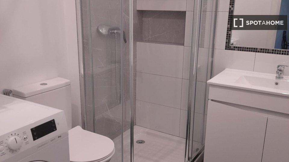 Apartment Lisbon, 2 beds — photo 12