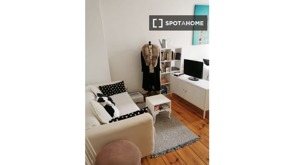 Apartment Berlin, 1 bed, 38m² — photo 2