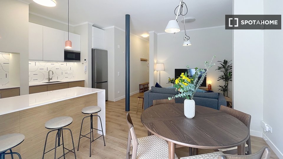 Apartment Lisbon, 2 beds, 82m² — photo 6