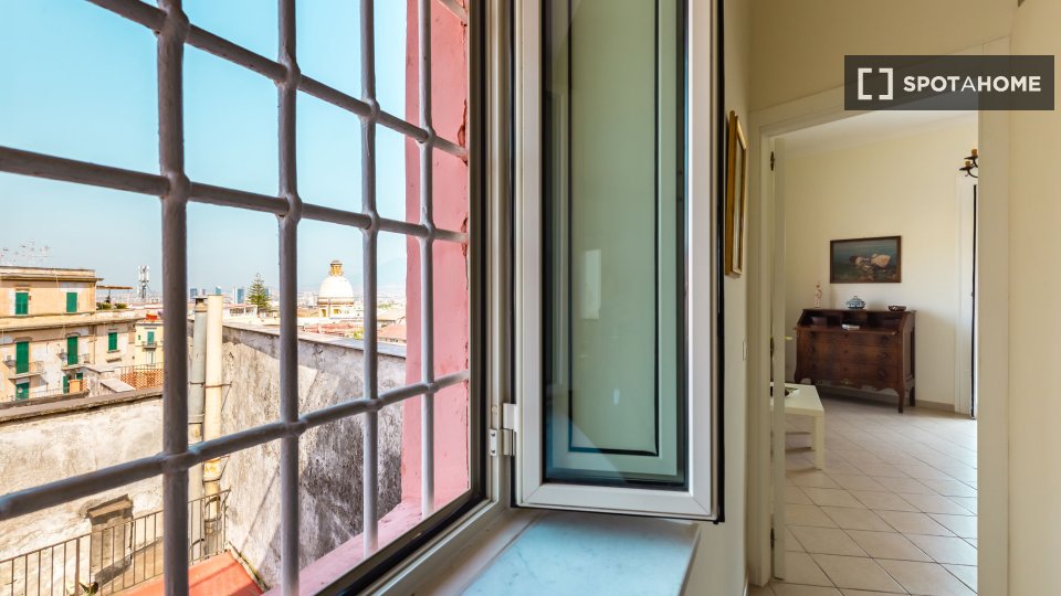 Apartment Naples, 1 bed, 45m² — photo 18