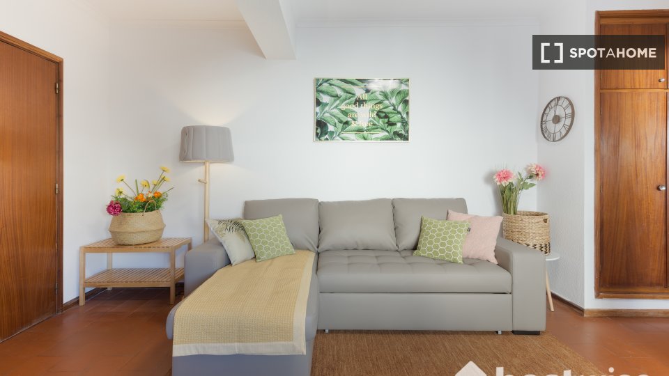 Apartment mono Porto, 20m² — photo 2