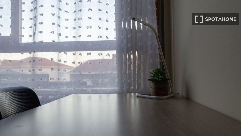 Double room Porto, 5 beds, 180m² — photo 16