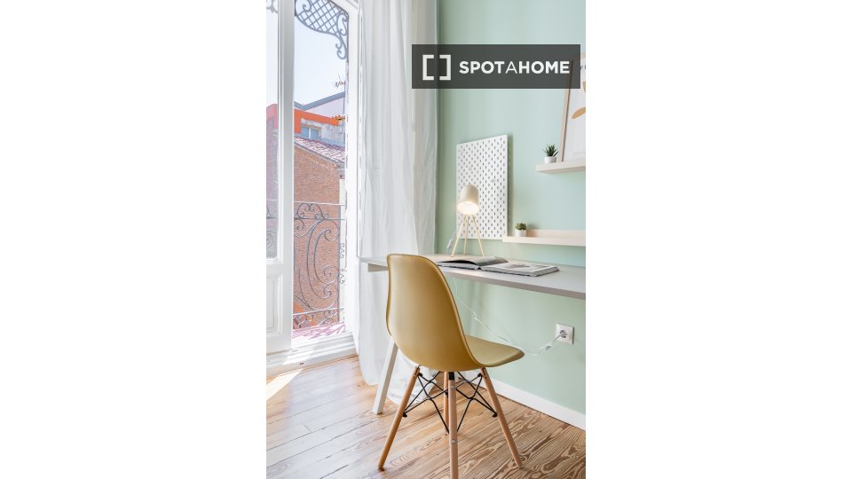 Double room Madrid, 10 beds, 173m² — photo 50